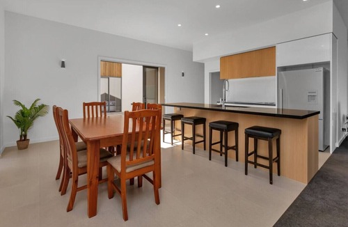 One Tree Point House | Modern Canal-Front Home - Marsden Cove