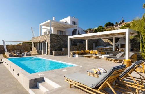 Krotiri Villa | Near Parikia - 4BR Villa with Pool & View - Mirabilia