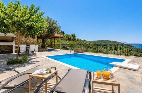 Skopelos Villa | Oak Tree Cottage - One Bedroom Villa, Sleeps 2