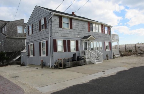 North Beach Haven Apartment | Oceanfront Duplex, 3 Bedrooms, 1 1/2 Baths