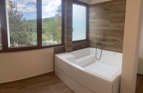 Polygyros Apartment | Old Castle 1