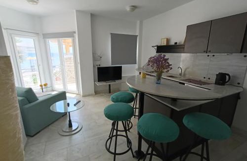 Potokaki Apartment | Phil Samosflats Beachfront Maisonettes