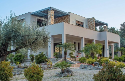 Kolymbia House | Physis Luxus-Villa by Interhome