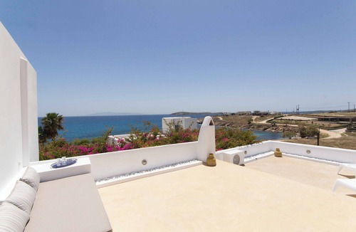 Chrissi Akti House | Picturesque home with amazing view