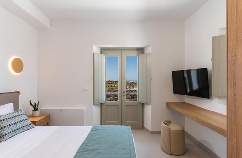 Kamari Apartment | Platies Luxury Apartments Santorini