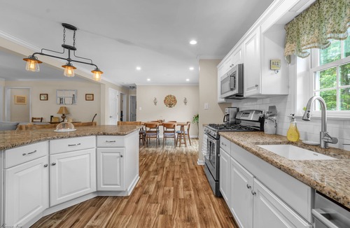 Ocean View House | Private saltwater pool-OC or SIC beaches-10% off for Labor day week! Book Now!