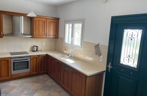 Psili Ammos Apartment | Private villa close to sandy beach!