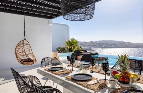 Paraga Villa | Psarou Black Villa II