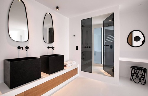 Paraga Villa | Psarou Black Villa II