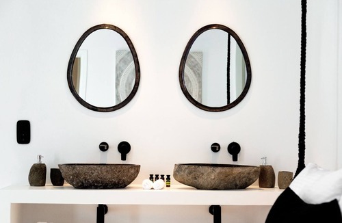 Paraga Villa | Psarou Black Villa II