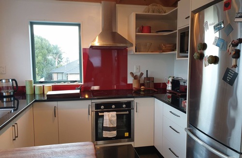 Ahipara House | Relax at Ahipara - Only minutes walk to the beach