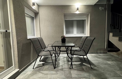 Sipiada Apartment | Relax by the Sea in Our Cozy Kymi Home