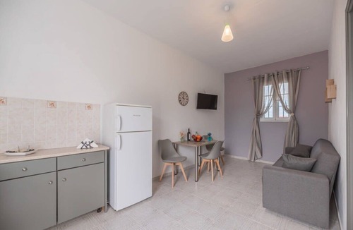 Archangelos Apartment | Rhodes Archaggelos Vibes-Nest Among Garden