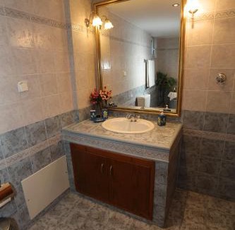 Xiro Chorio Apartment | Rose House