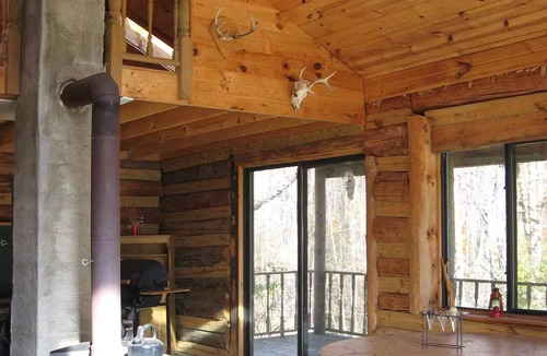 Richford Cabin | Round Top Retreat, Rustic Cabin
