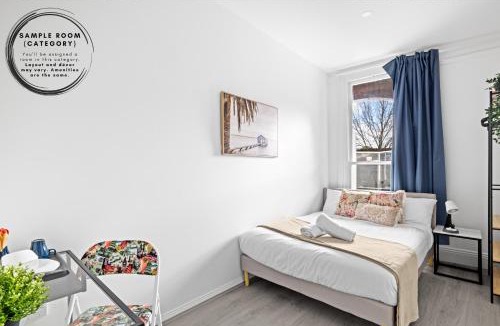 Kensington House | Rustic Double Room - Central Location in Kensington - Shared Bathroom