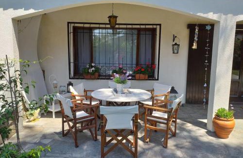Sane Villa | Sani villa of traditional architecture