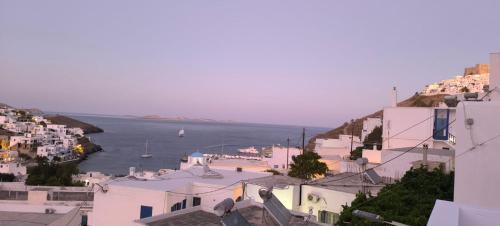 Astypalaia Apartment | Saris rooms