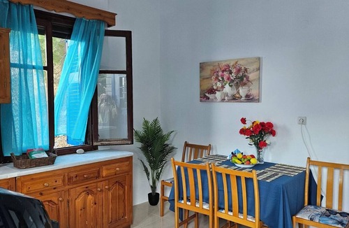 Lionas Apartment | Sea Breeze Retreat – Spacious Apartment with Panoramic Sea View