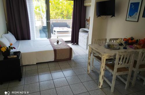 Melissopetra Apartment | Sea waves apartments