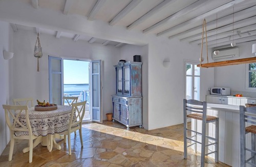 Nea Cryssi Akti Villa | Seafront Villa Thea -Island Living-