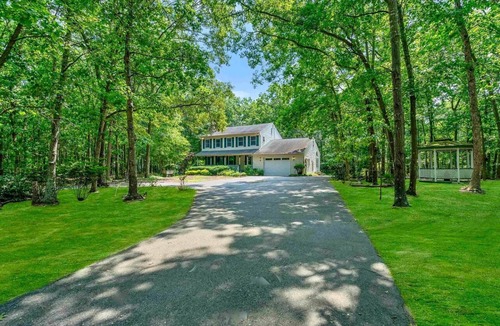Galloway House | Secluded 3-Acre Retreat – Private King Suite, Full Kitchen, Near Atlantic City!