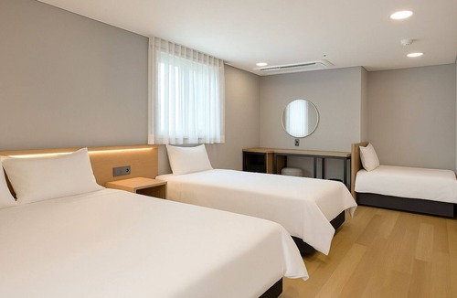 Jongno-dong Hotel | Seoul DDJ STAY