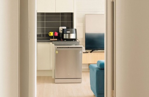 Songdo Apartment | Songdo Home13 | 2BR 60m2 | 2min to Hyundai outlet Triple st. | Free parking