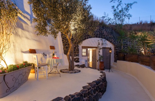Megalochori Villa | Spacious Luxury Private Villa - Heated Pool - Ocean Views