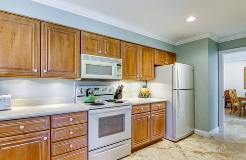 Beach Lagoon Villa | Steps to Beach, Lagoon View End-Unit, Sea Pines Turtle Lane Club Beachside Villa