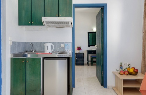 Diafani Apartment | Studio Apartment 'Double No 2' with Sea View, Wi-Fi and Air Conditioning