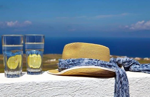 Finikia Apartment | Stunning 1BR Suite next to the Ocean in Santorini