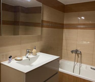 Sourpi House | Sunies Home