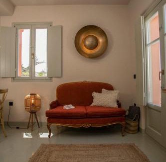 Finikia Villa | Superior Santorini Villa 2 Bedroom Villa Private Jetted Pool & Amazing Sea