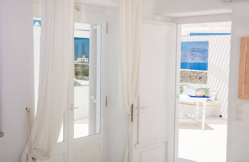 Fanari House | "The Pomegranate"