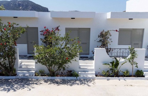 Kefalos Condo | Thines Studios : Studio C