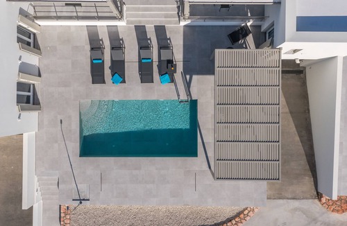 Milos Villa | Thiopetra Villa Pumise