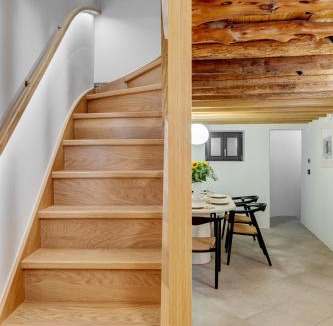 Ano Siros House | Totem