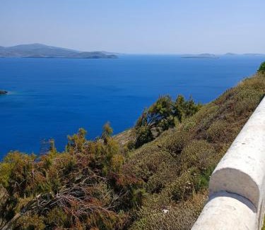 Astypalaia Apartment | Traditional house under the castle