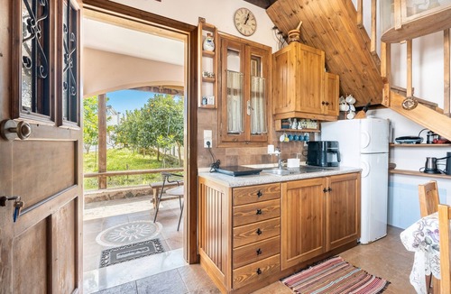 South Rhodes Apartment | Traditional Thea Home, Rhodes