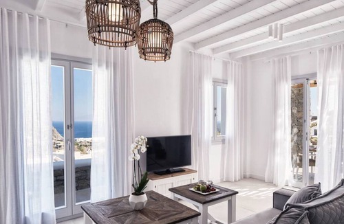 Paraga Villa | Villa Alqasr - 3BD, Luxury villa, near beach Elia