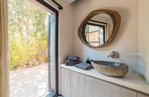 La Croix-Valmer Villa | Villa Cape Cod, Luxury beachfront property