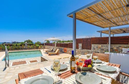 Lardos Villa | Villa Chloe Seastone by Villa Plus