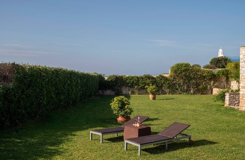 Nea Cryssi Akti Apartment | Villa Franca! Ideal for wedding parties!