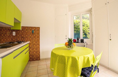 Riou - Petit Juas - Av de Grasse Villa | Villa in Cannes with 2 bedrooms sleeps 4