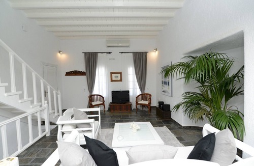 Kalafatis Villa | Villa Lia/private lounge area, sea view