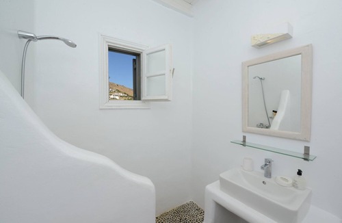 Kalafatis Villa | Villa Lia/private lounge area, sea view
