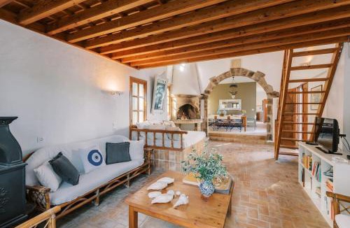 Lardos Villa | Villa Margarita - Ampia villa situated in Lardos