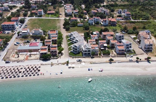 Polichrono Villa | Villa Oleandra by the sea