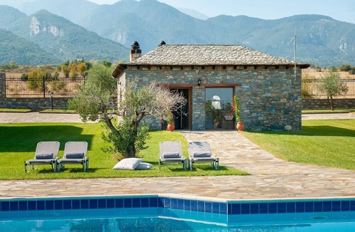 Anatolikos Olimpos House | Villa Olympia on the foothills of Olympus Mountain